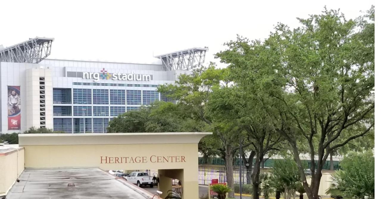 Wyndham Houston Near Nrg Park/Medical Center Hotel Exterior photo